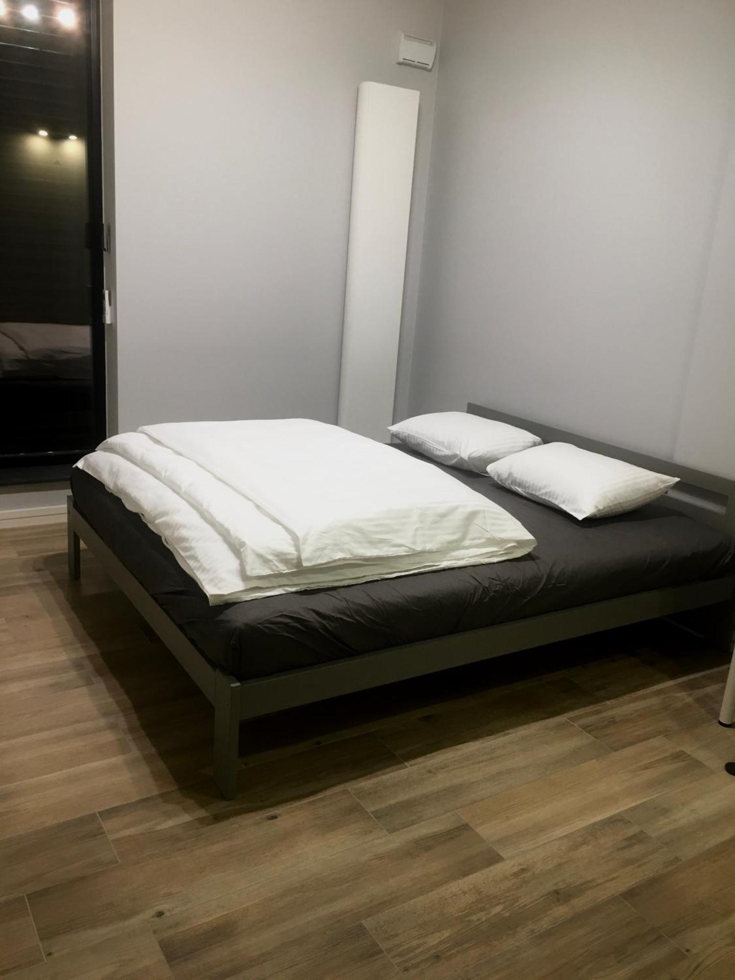 Fractal Guest Rooms - Poznan Centrum Andersia Square & Old Town 部屋 写真