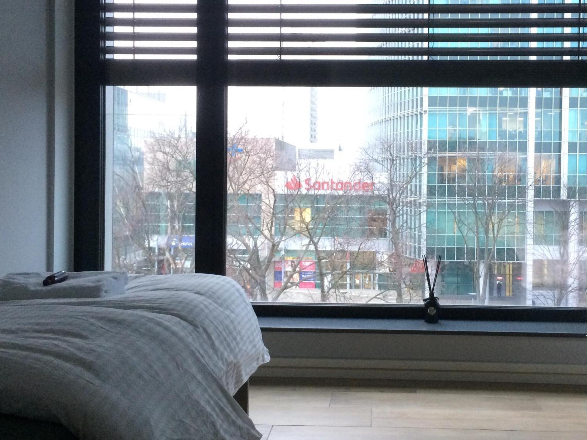 Fractal Guest Rooms - Poznan Centrum Andersia Square & Old Town 部屋 写真