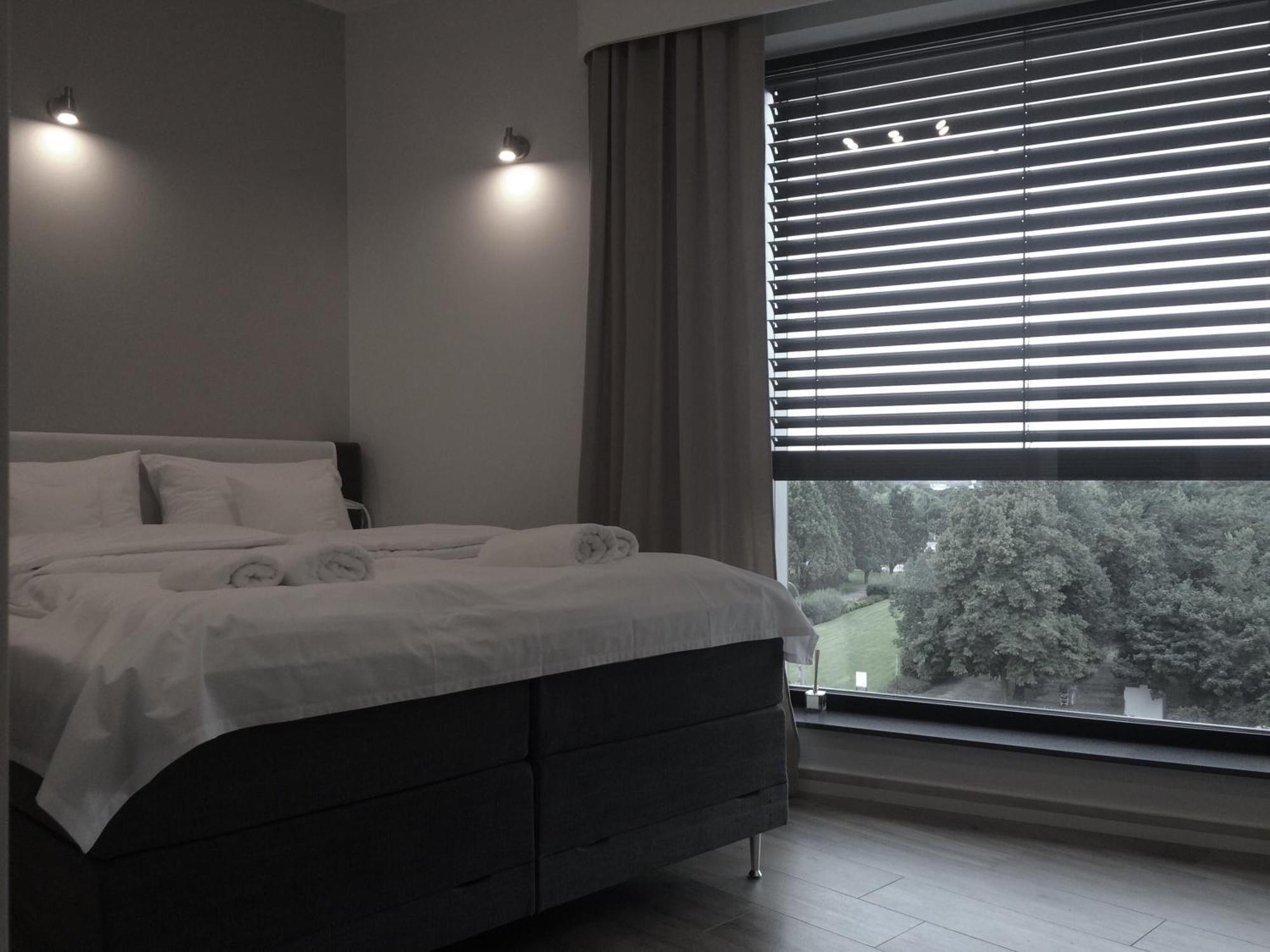 Fractal Guest Rooms - Poznan Centrum Andersia Square & Old Town エクステリア 写真