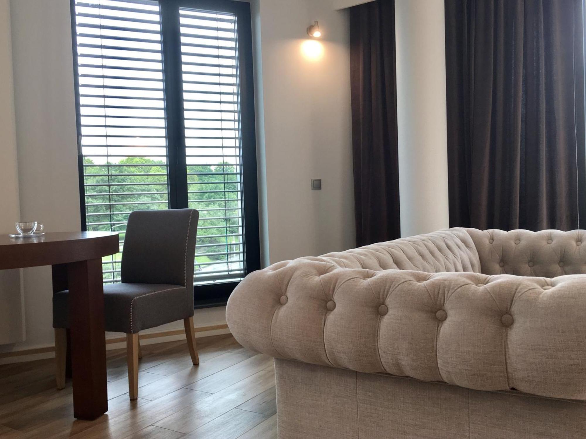 Fractal Guest Rooms - Poznan Centrum Andersia Square & Old Town エクステリア 写真