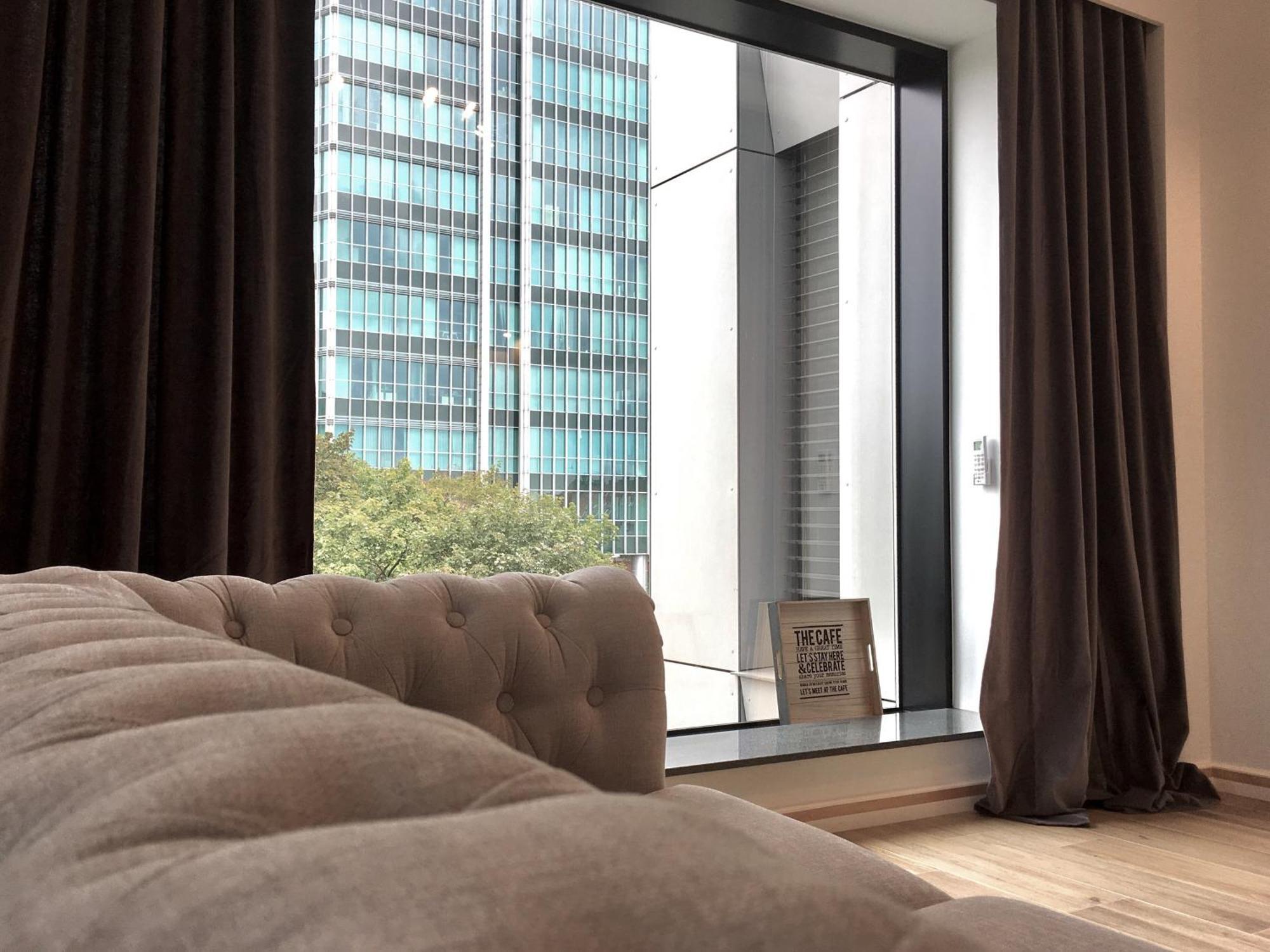 Fractal Guest Rooms - Poznan Centrum Andersia Square & Old Town エクステリア 写真