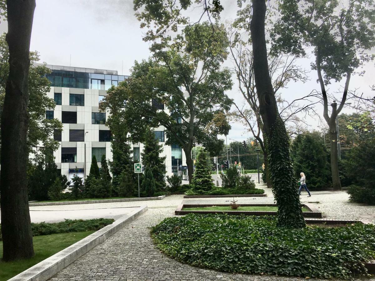 Fractal Guest Rooms - Poznan Centrum Andersia Square & Old Town エクステリア 写真