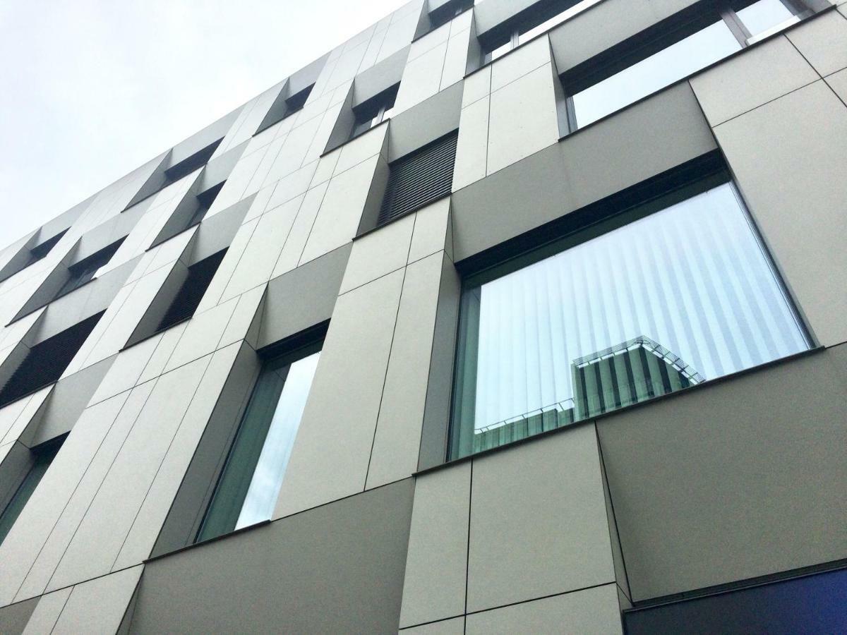 Fractal Guest Rooms - Poznan Centrum Andersia Square & Old Town エクステリア 写真