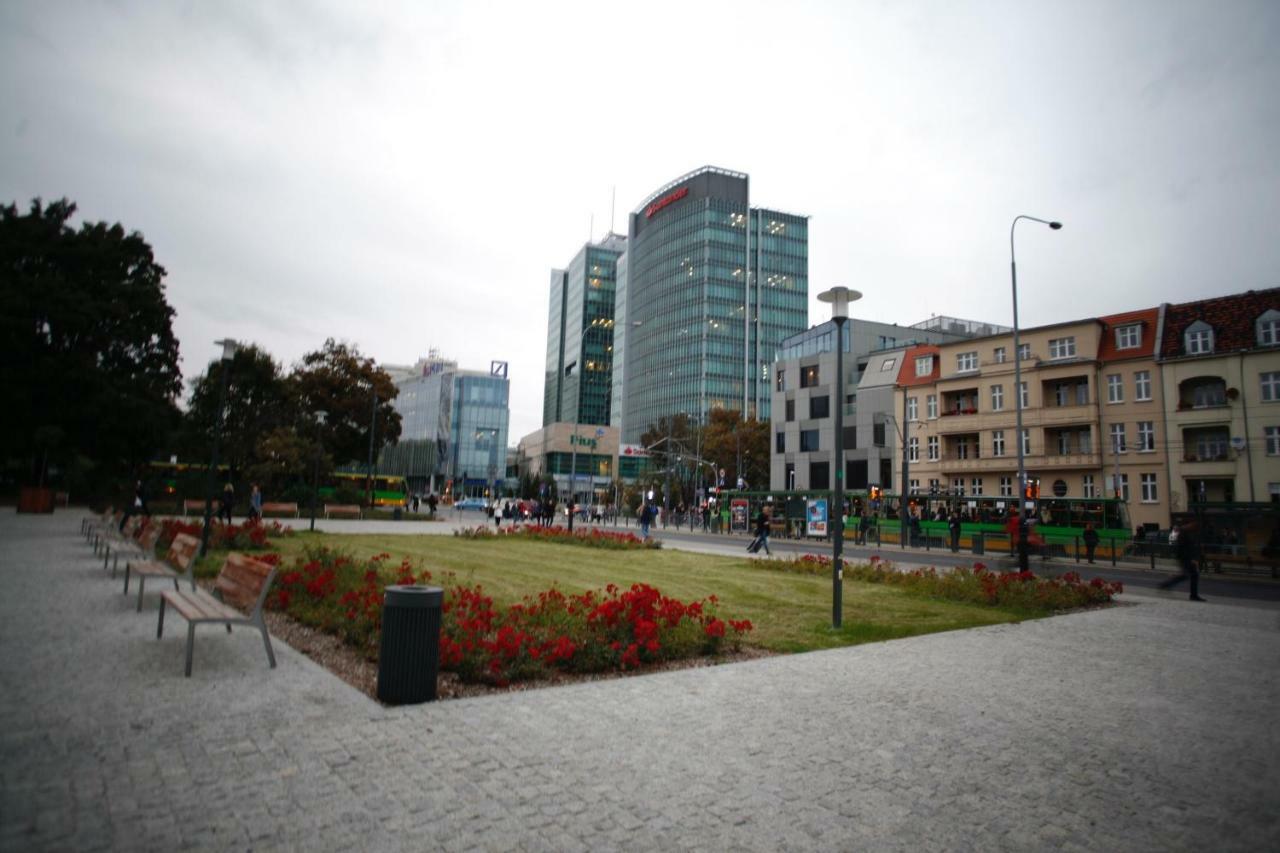 Fractal Guest Rooms - Poznan Centrum Andersia Square & Old Town エクステリア 写真